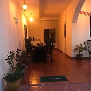 Jardines Pensión